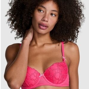 VS PINK Wink Lightly Lined Balconette 38B
